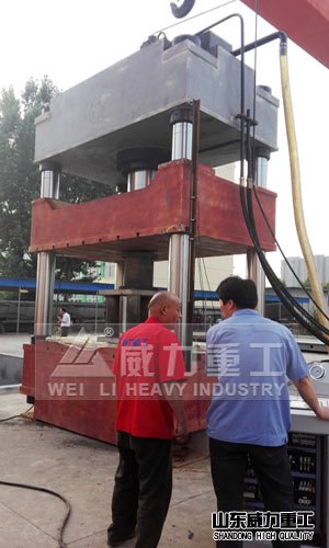 双翁化粪池成型四柱油压机 630吨