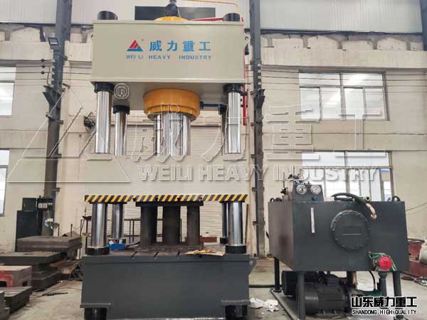 800吨单缸四柱油压机
