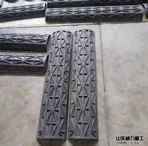 路用减速带